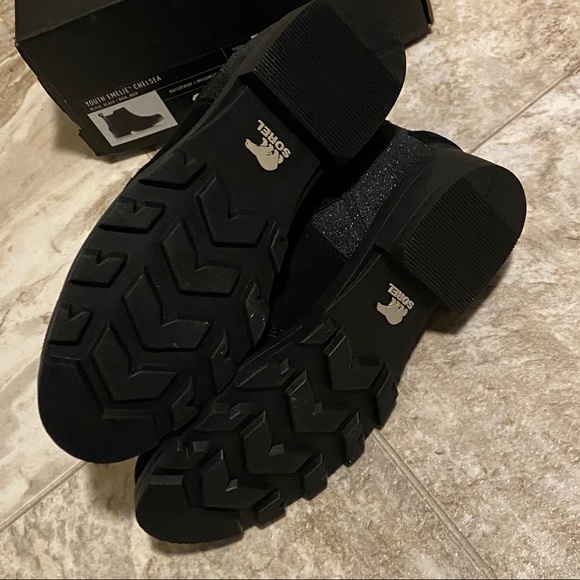 Sorel Shoes Nib Sorel Youth Emelie Chelsea Boot Poshmark